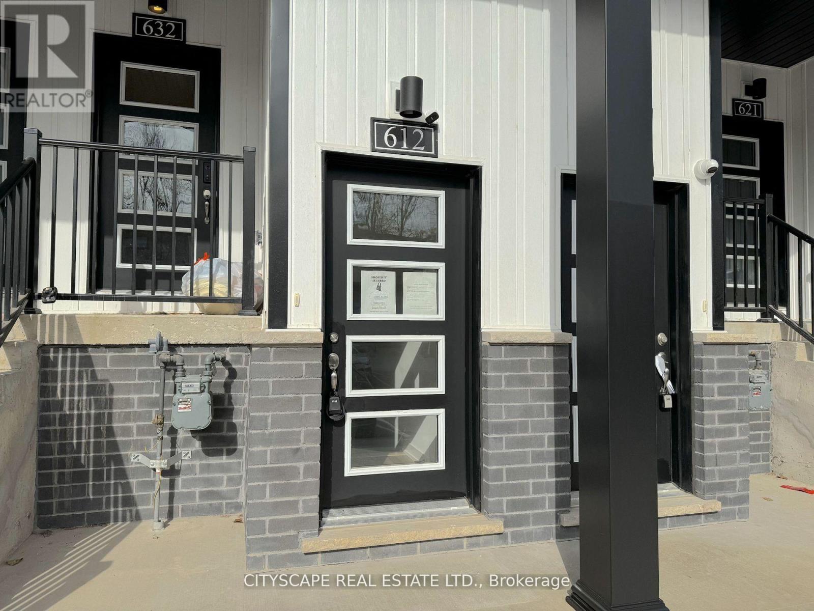 612 - 4263 Fourth Avenue, Niagara Falls, Ontario  L2E 0C2 - Photo 2 - X13597346