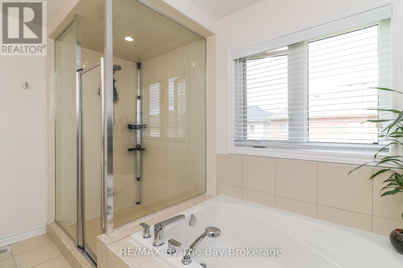97 Tracey Lane, Collingwood, Ontario  L9Y 3Z6 - Photo 7 - S12782280