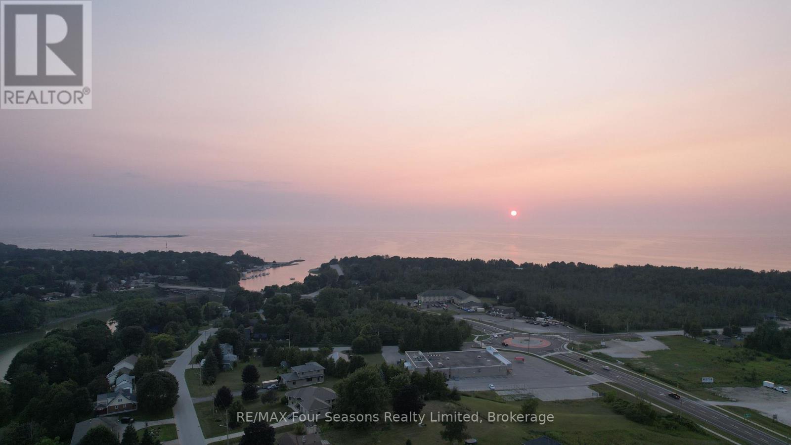229 S Rankin Street, Saugeen Shores, Ontario  N0H 2L0 - Photo 10 - X13258430