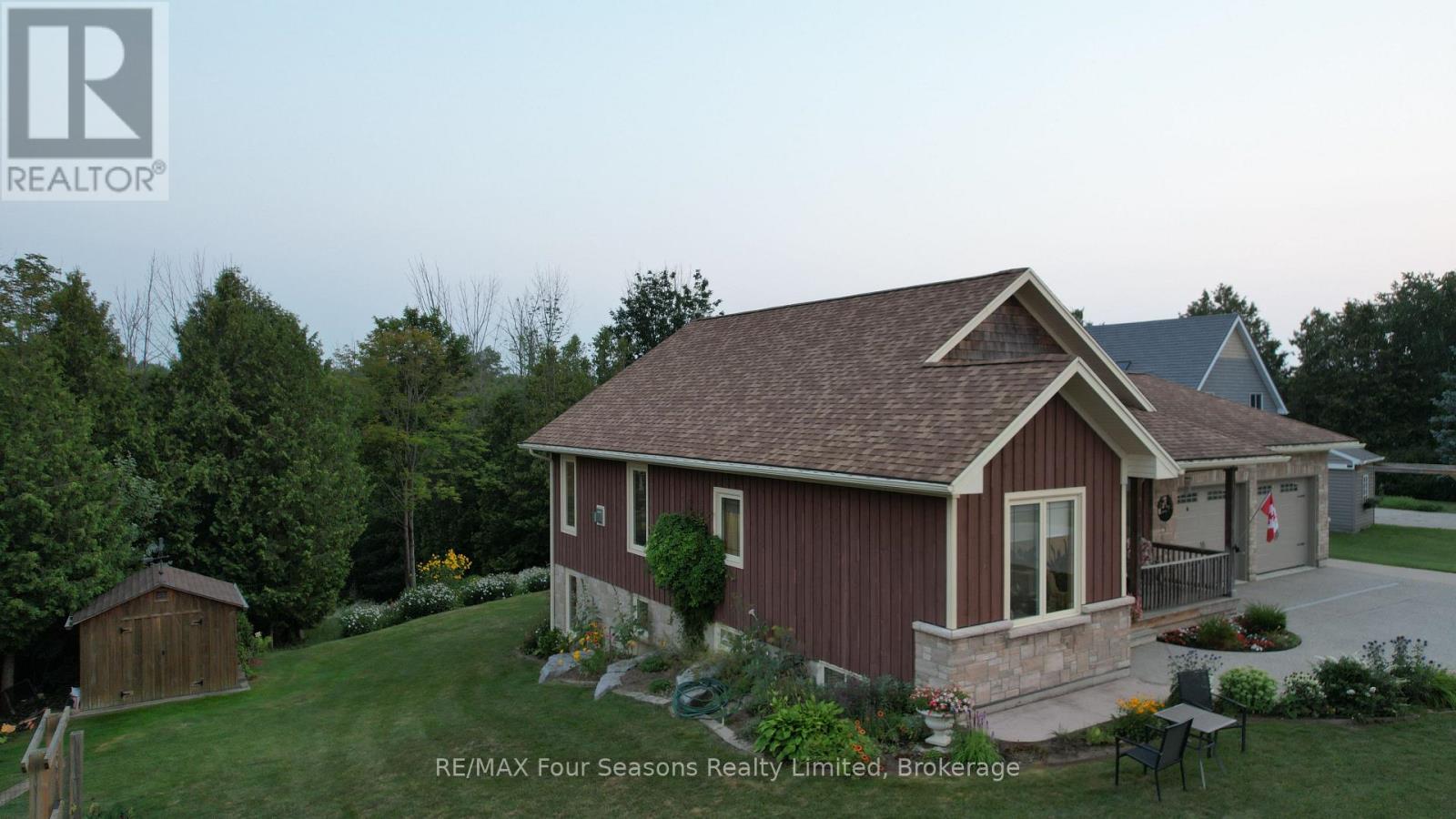 229 S Rankin Street, Saugeen Shores, Ontario  N0H 2L0 - Photo 11 - X13258430