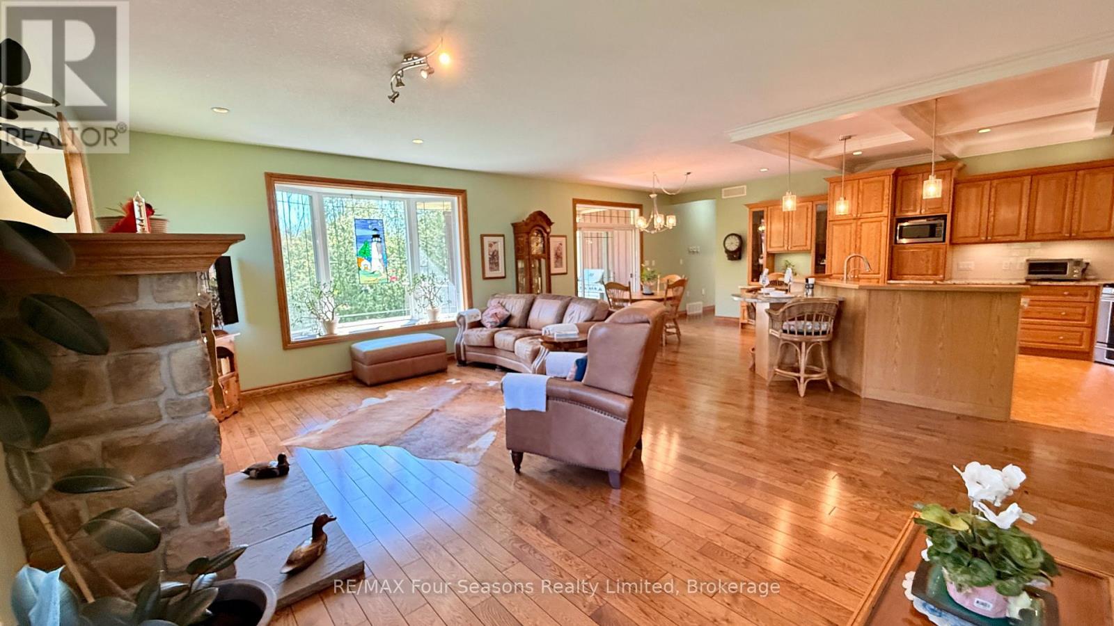 229 S Rankin Street, Saugeen Shores, Ontario  N0H 2L0 - Photo 12 - X13258430