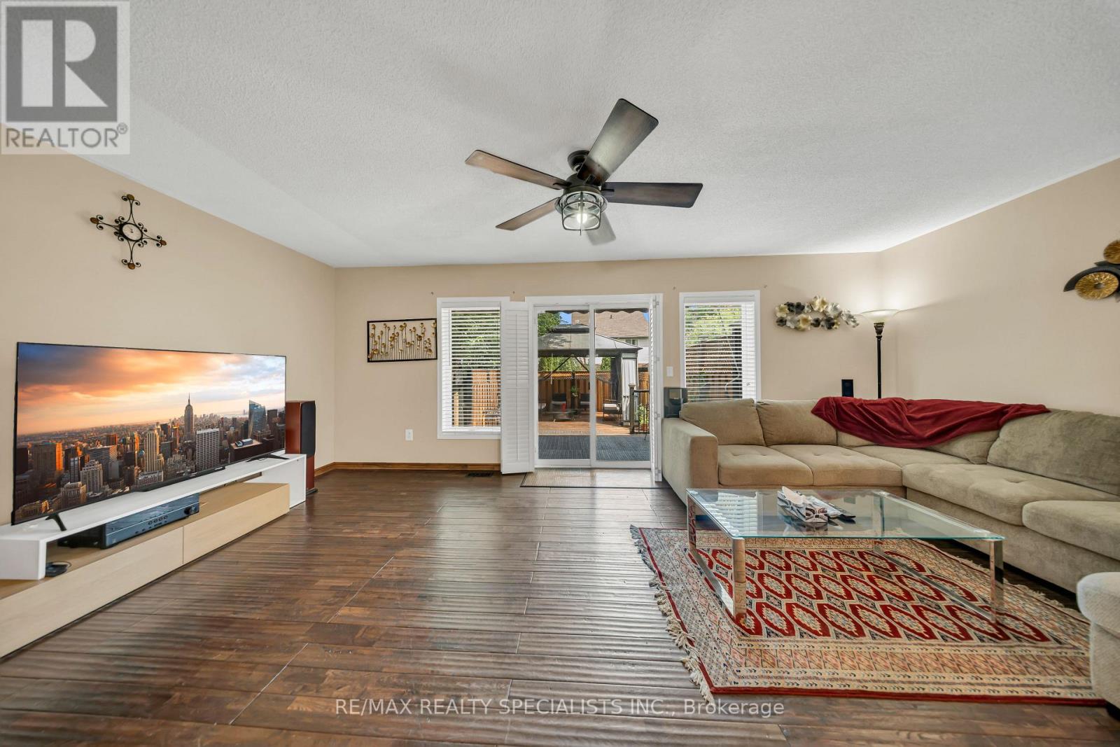 17 Buckthorn Crescent W, Guelph, Ontario  N1E 7C3 - Photo 7 - X13670336