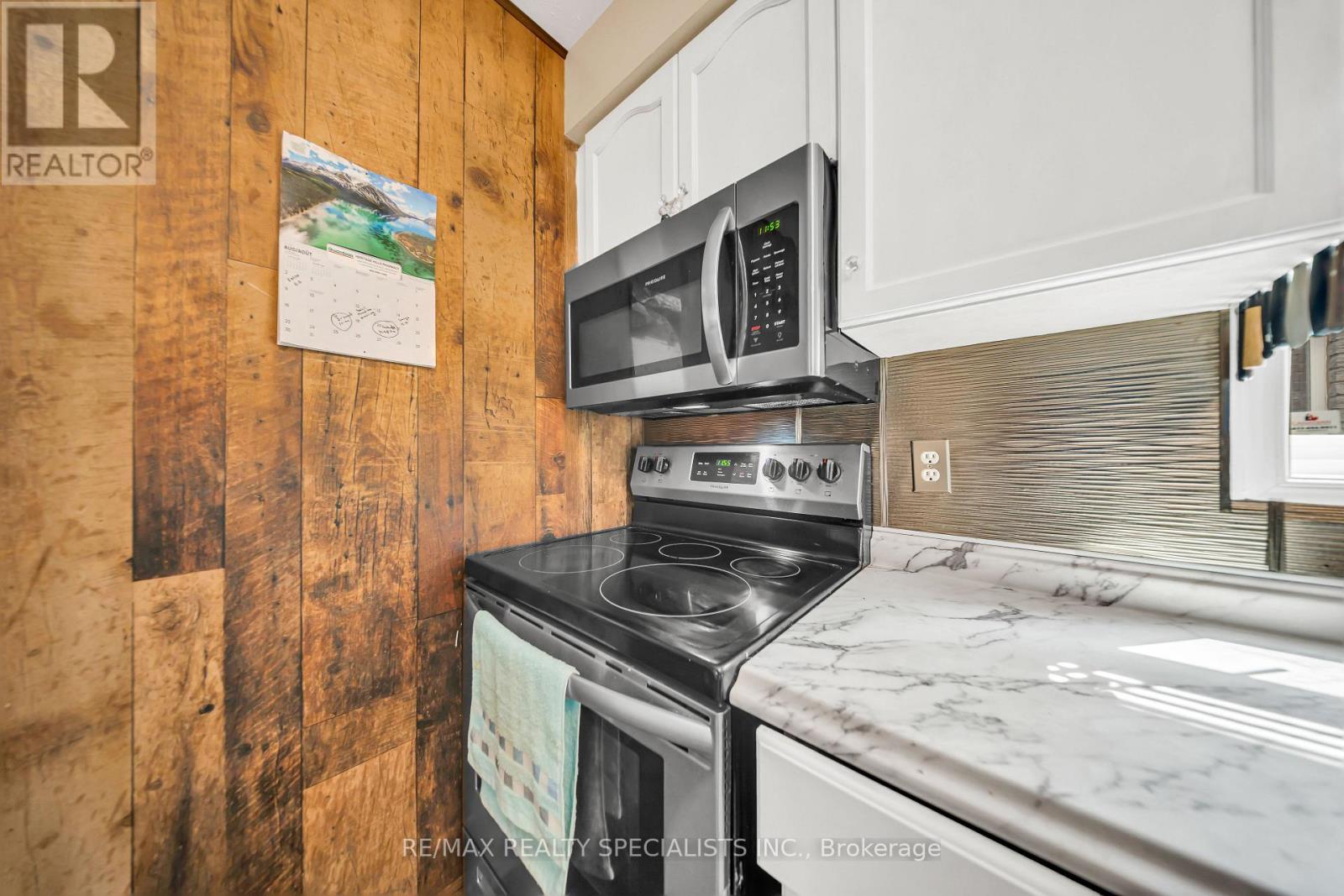 17 Buckthorn Crescent W, Guelph, Ontario  N1E 7C3 - Photo 13 - X13670336