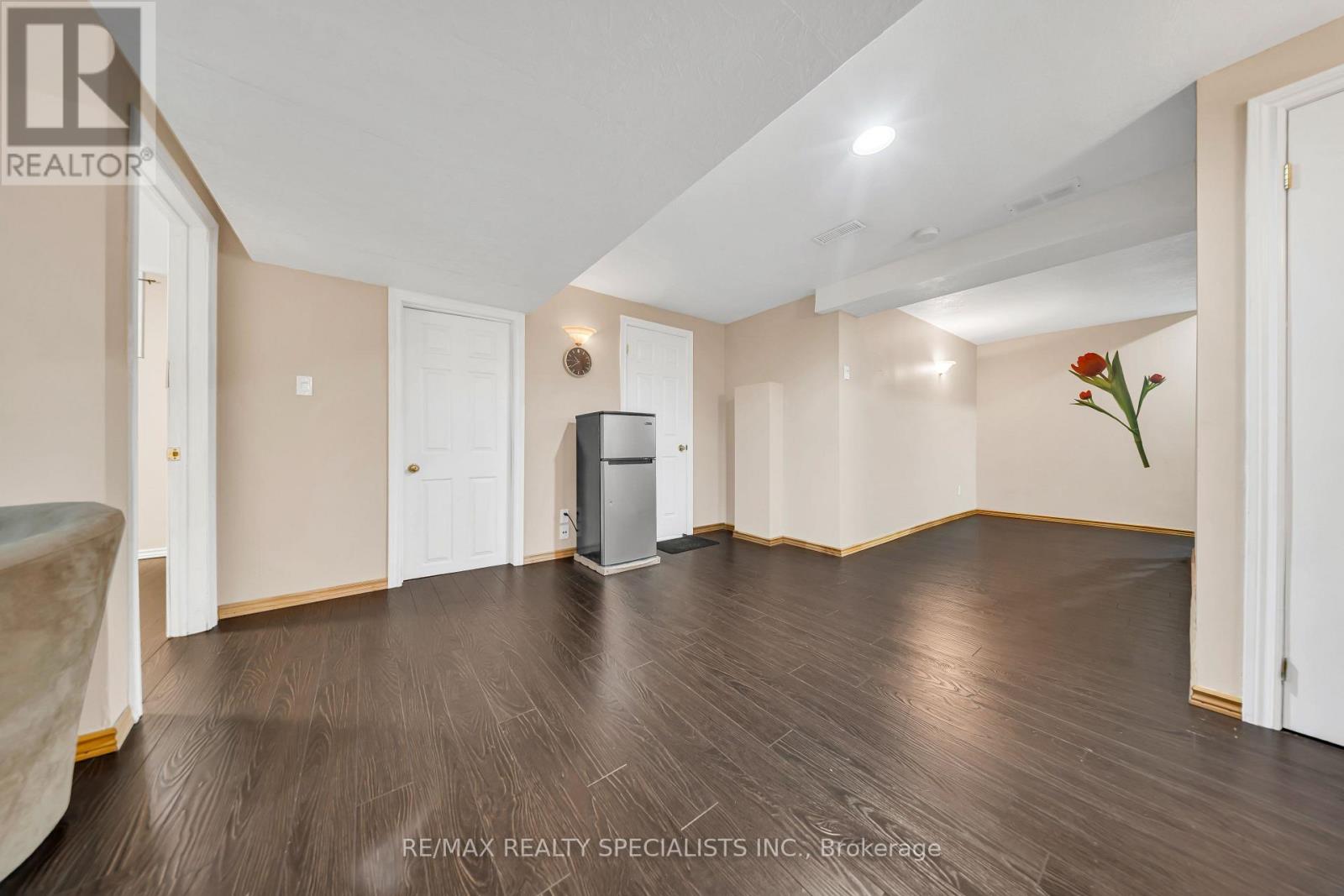17 Buckthorn Crescent W, Guelph, Ontario  N1E 7C3 - Photo 34 - X13670336