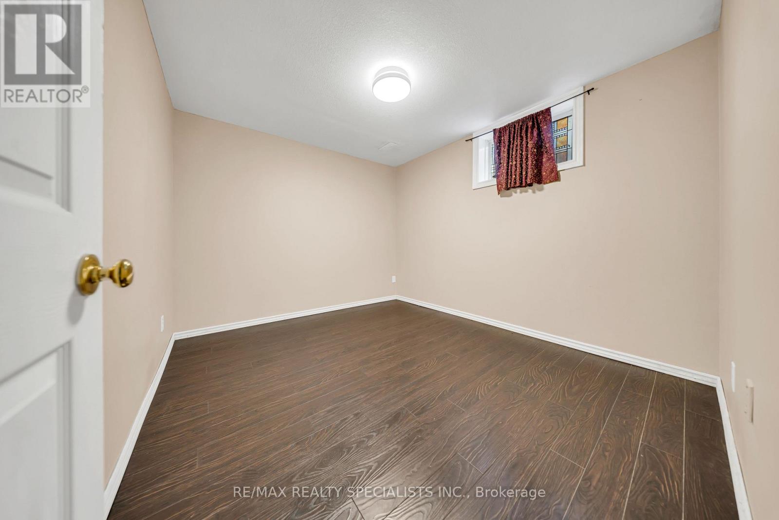 17 Buckthorn Crescent W, Guelph, Ontario  N1E 7C3 - Photo 35 - X13670336