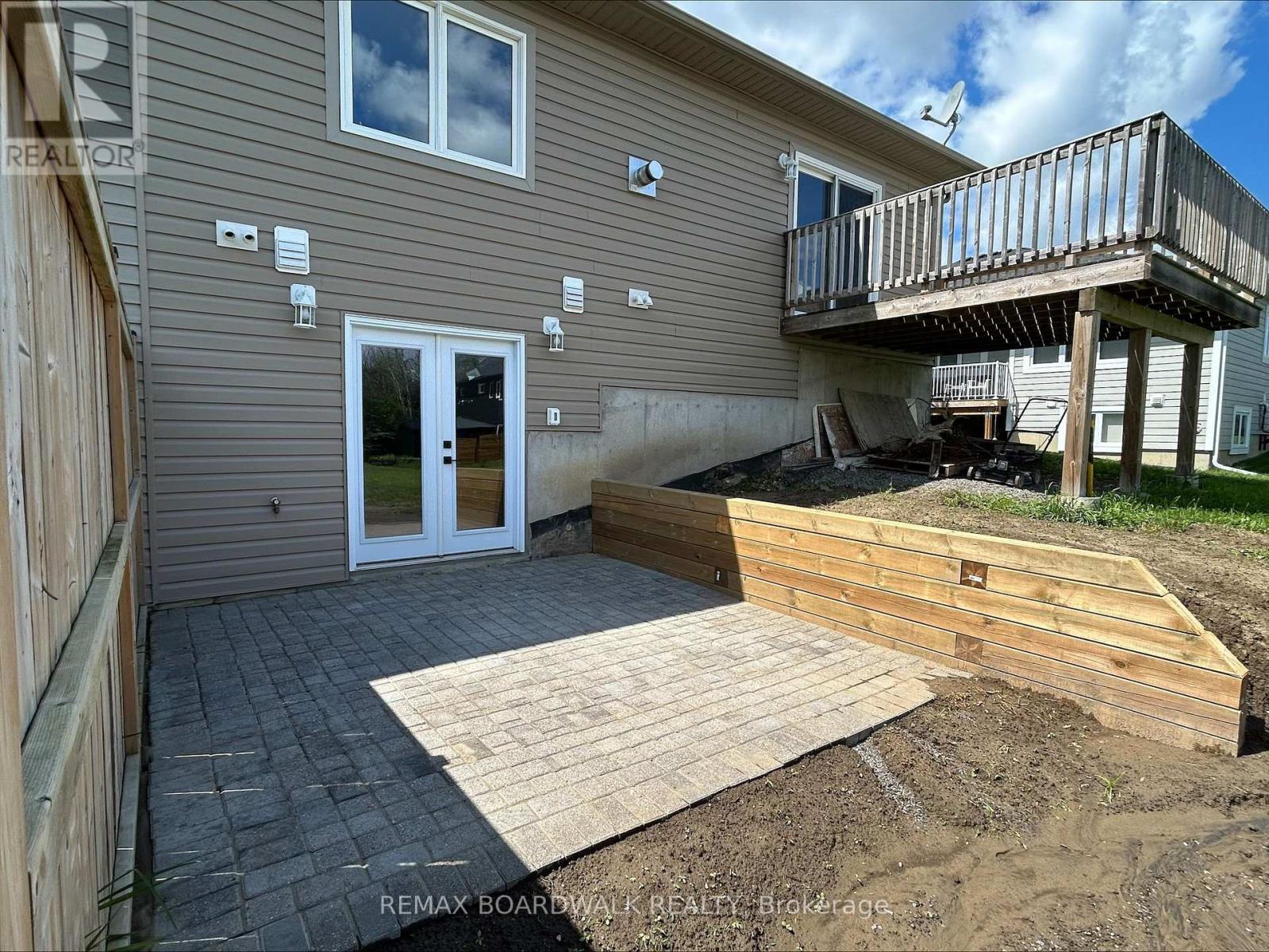1025 Aspen Drive, Brockville, Ontario  K6V 7G2 - Photo 2 - X13236004