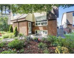 D - 31 WOODVALE GREEN STREET, Ottawa, Ontario