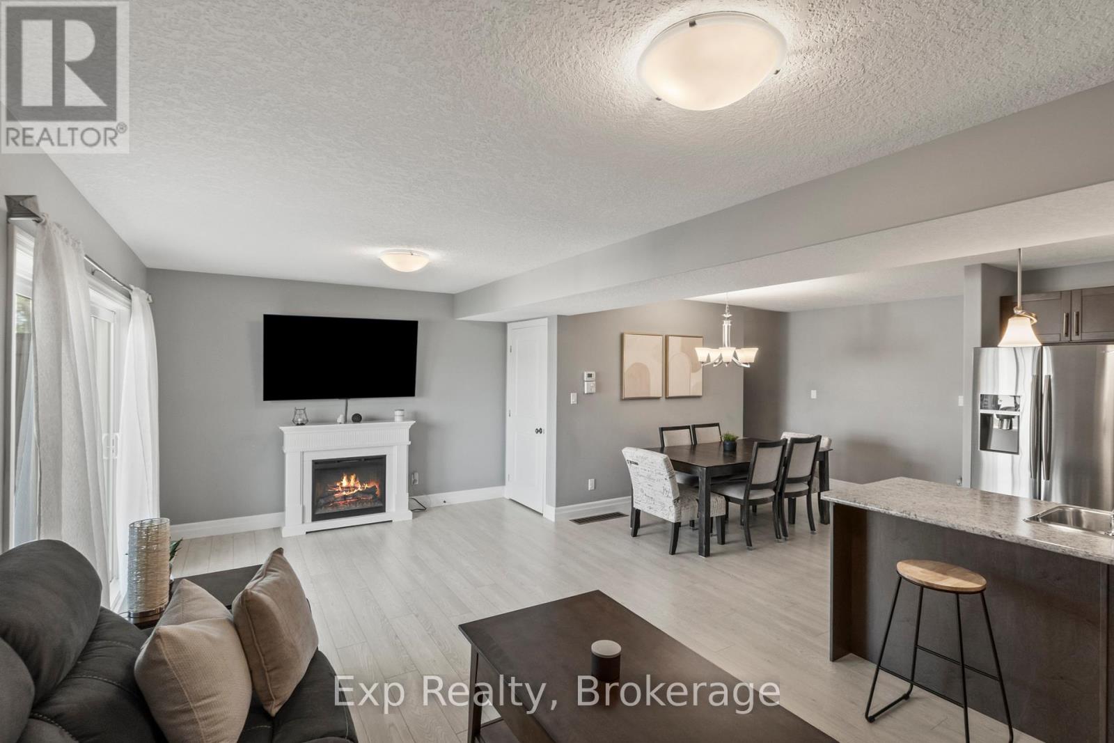 54 Cortland Crescent, Quinte West, Ontario  K8V 0E9 - Photo 15 - X13672314