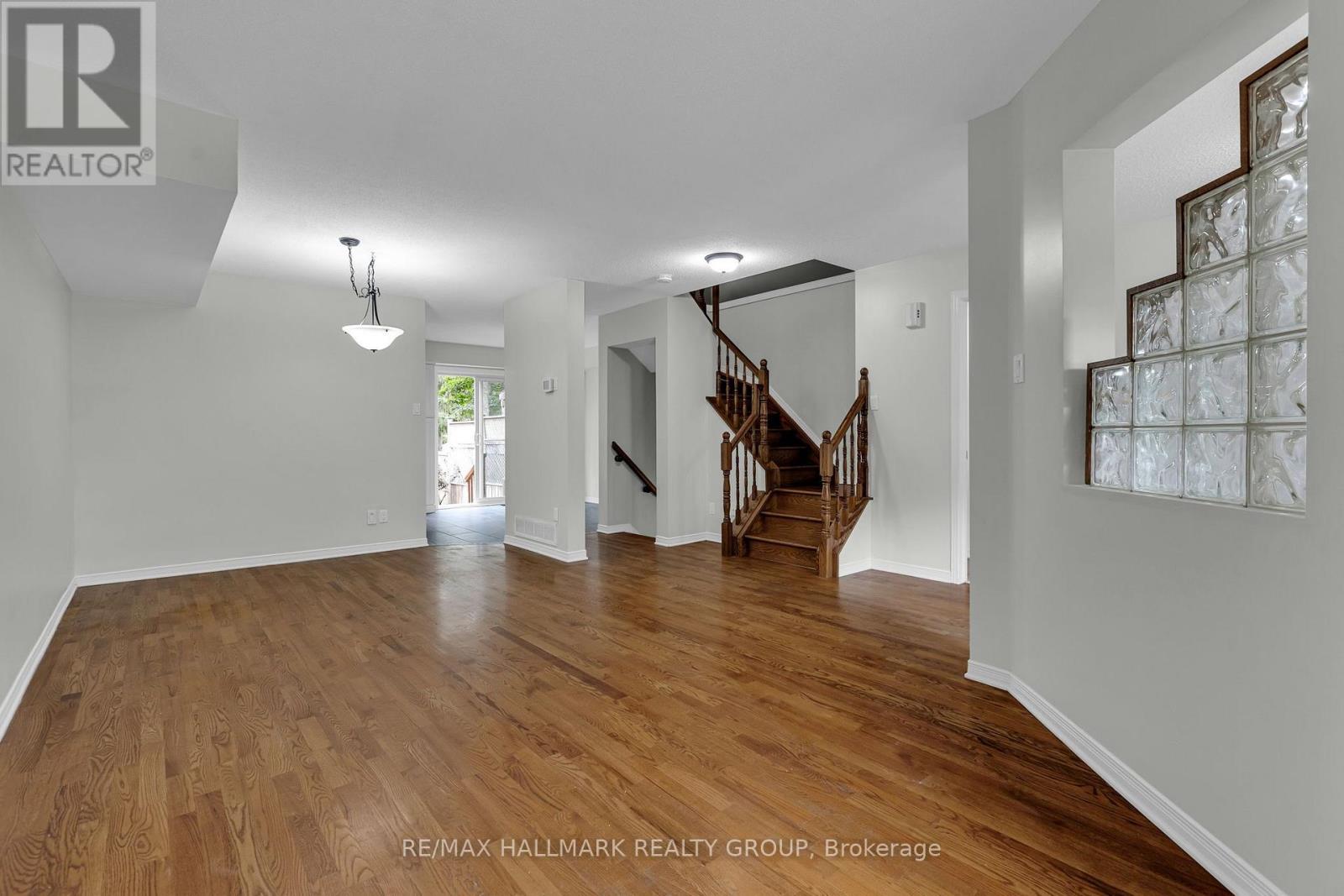 146 College Circle, Ottawa, Ontario  K1K 4S1 - Photo 8 - X13670294