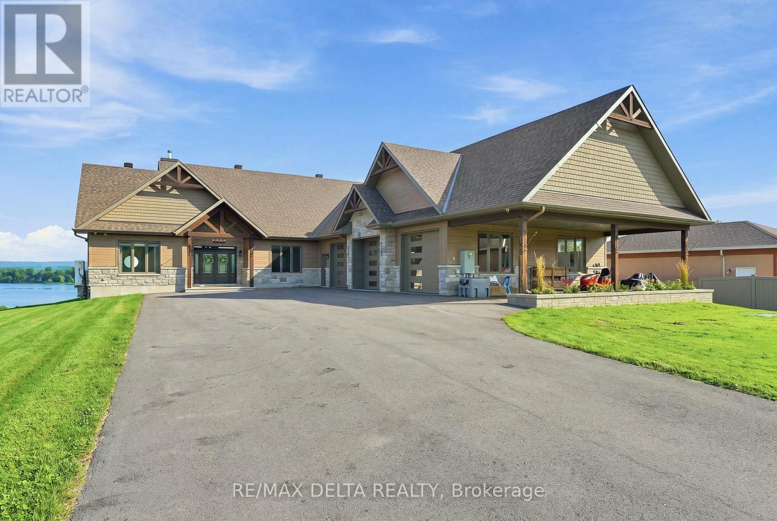 3815 Old Highway 17 Road, Clarence-Rockland, Ontario K4K 1W2 - Photo 2 - X13670410