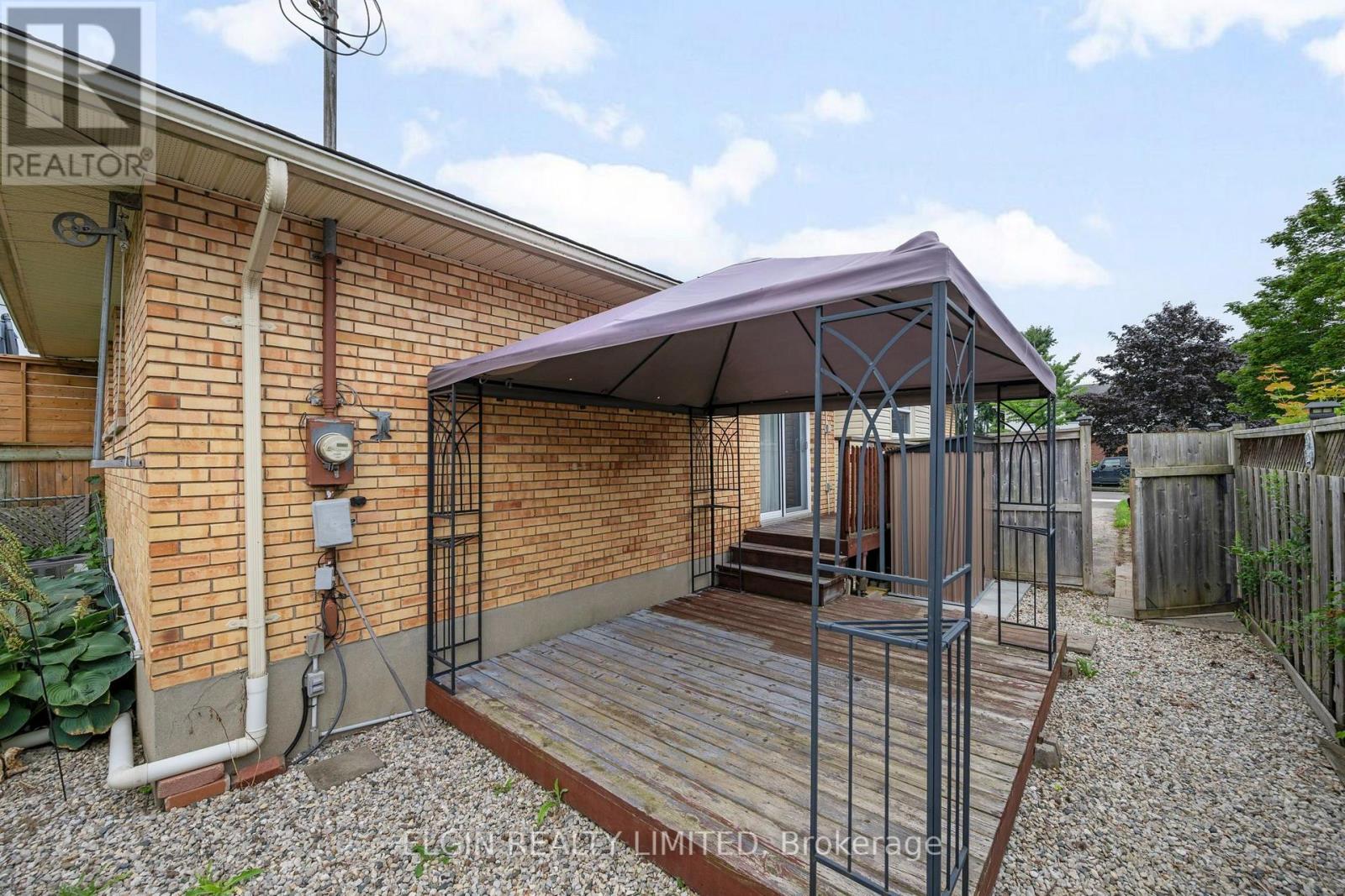 27 Vanier Place, St. Thomas, Ontario  N5R 5L2 - Photo 29 - X13672224