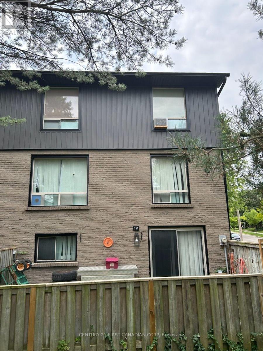 757 Berkshire Drive, London South, Ontario  N6J 3B5 - Photo 3 - X13672322