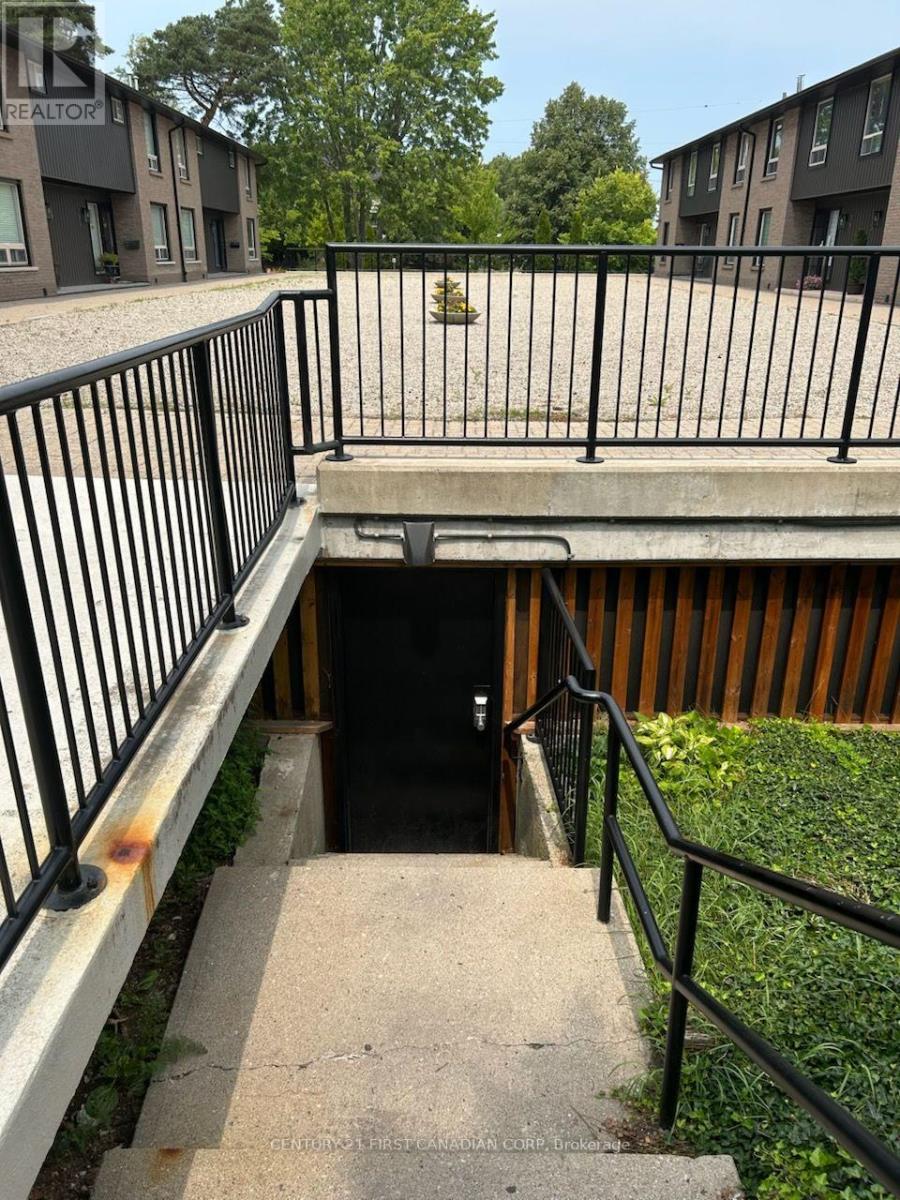 757 Berkshire Drive, London South, Ontario  N6J 3B5 - Photo 4 - X13672322