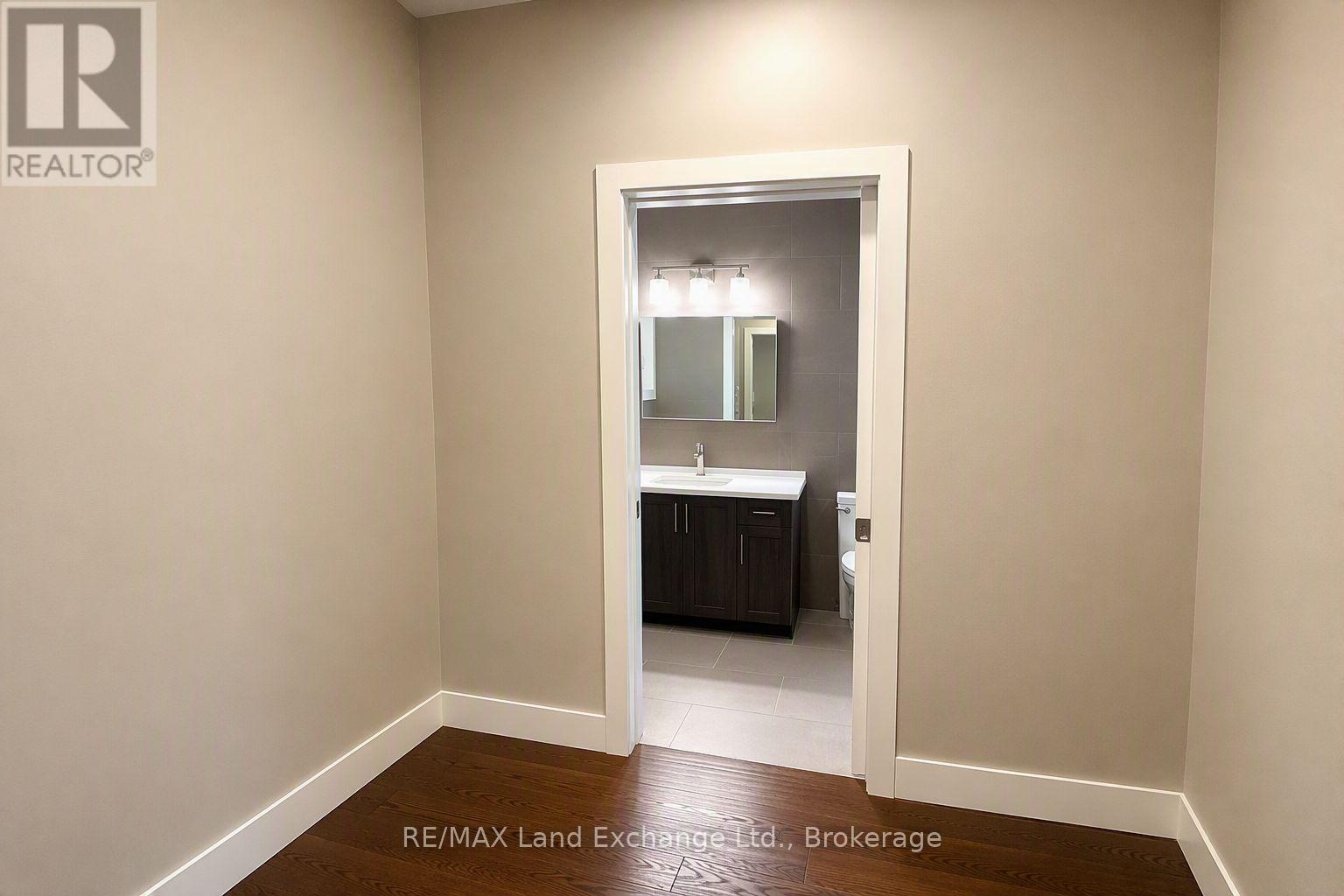 23 Mctavish Crescent, Huron-Kinloss, Ontario  N0G 2R0 - Photo 13 - X13672412