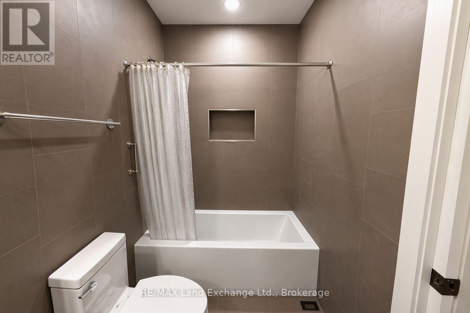 23 Mctavish Crescent, Huron-Kinloss, Ontario  N0G 2R0 - Photo 15 - X13672412