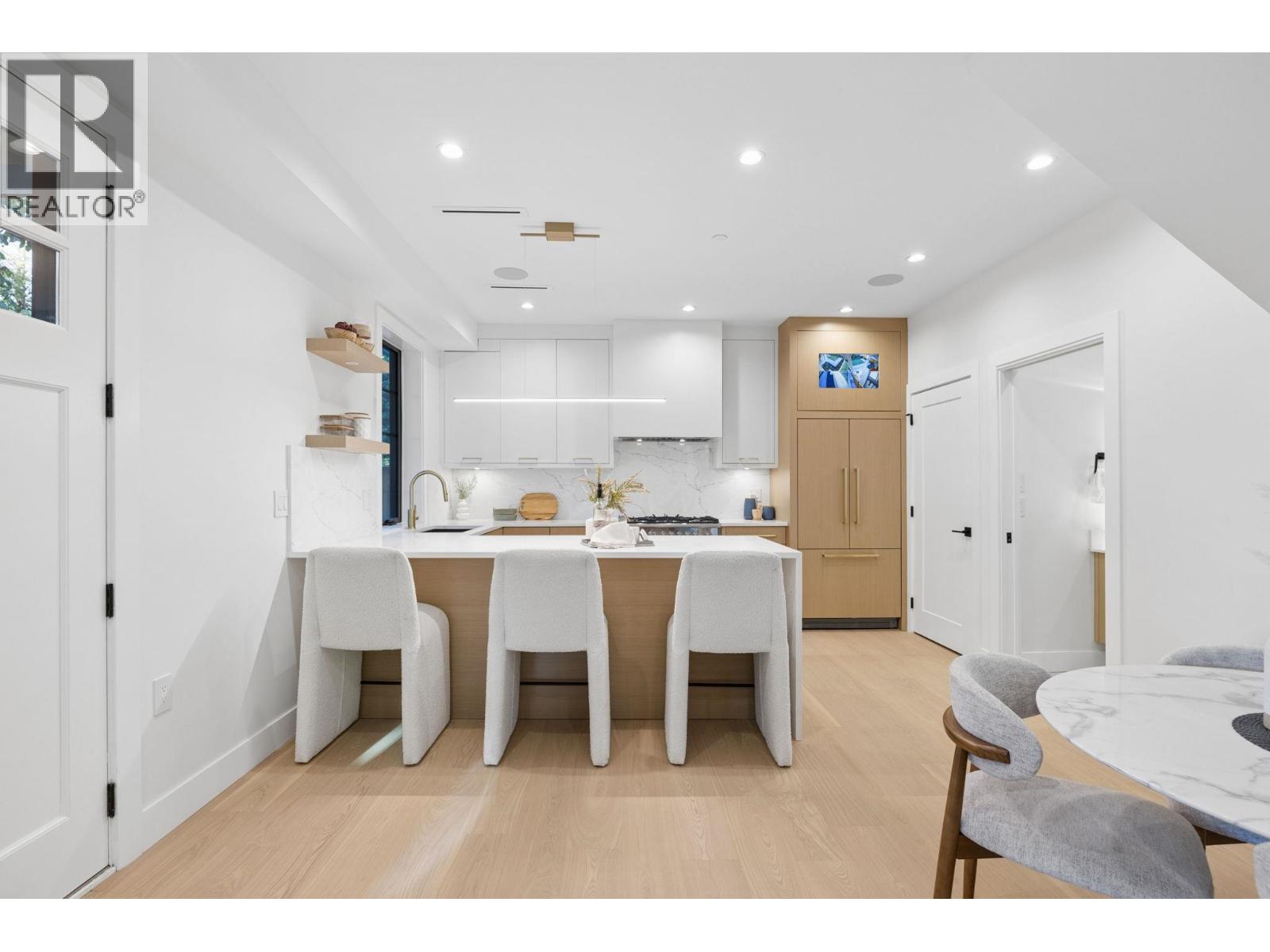 588 E 10th Avenue, Vancouver, British Columbia V5T 2A4 - Photo 12 - R3155499