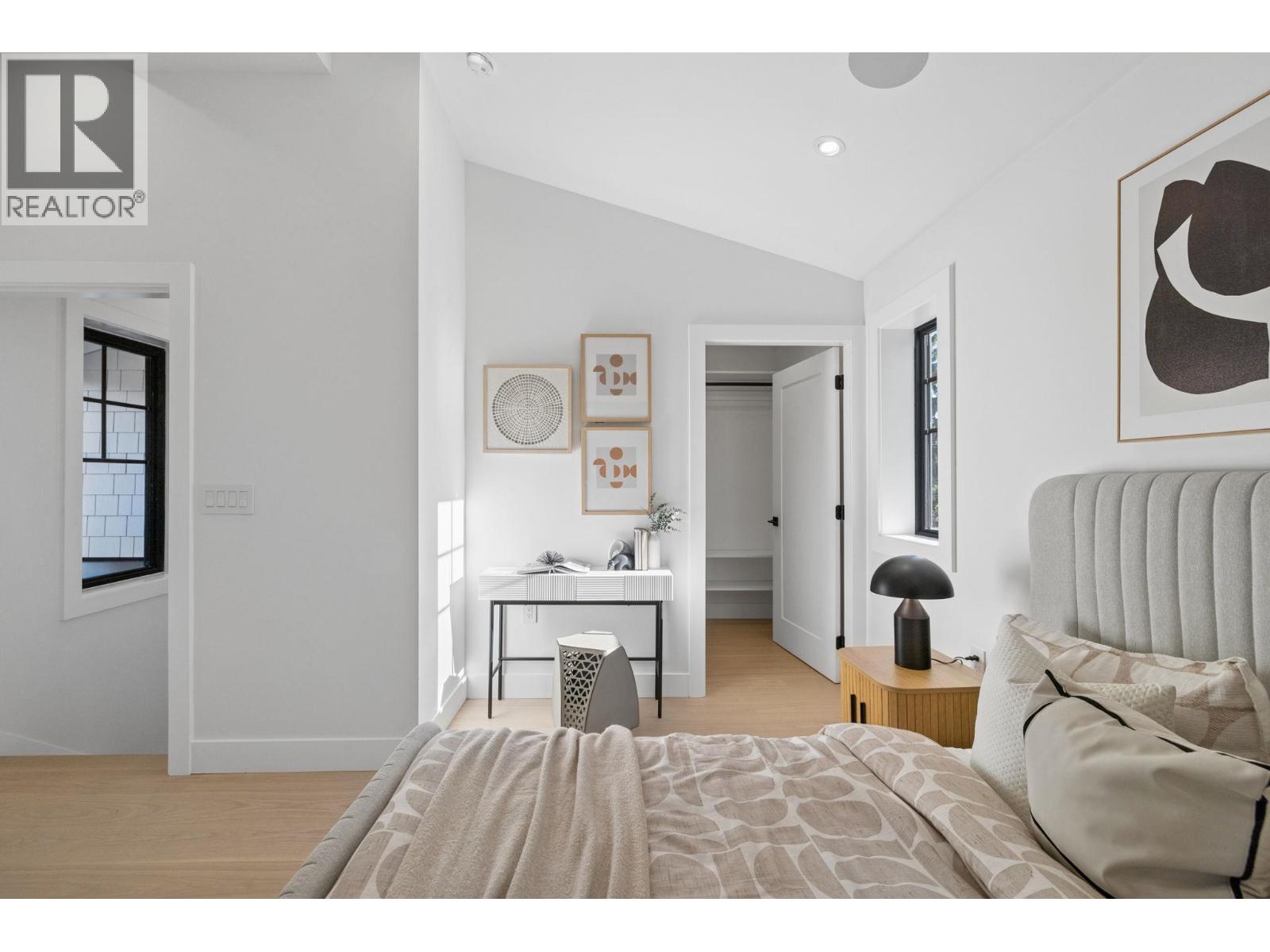 588 E 10th Avenue, Vancouver, British Columbia V5T 2A4 - Photo 30 - R3155499