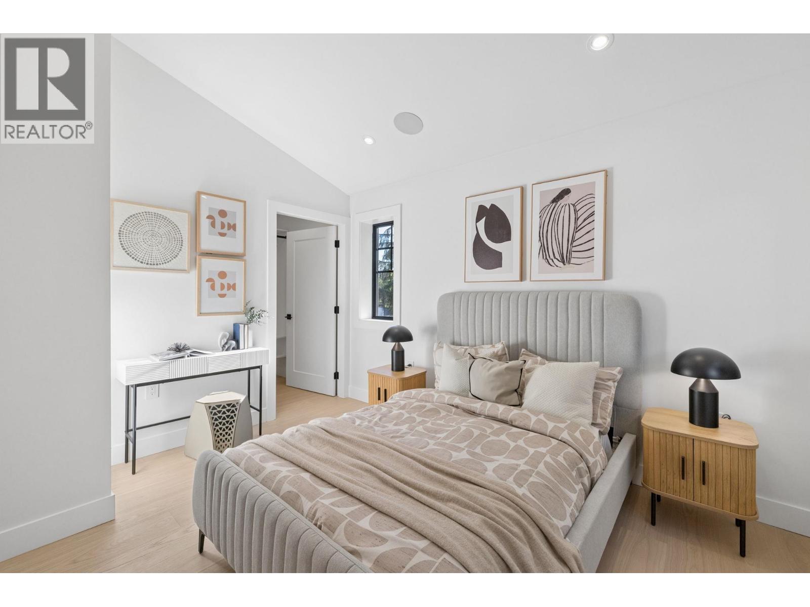 588 E 10th Avenue, Vancouver, British Columbia V5T 2A4 - Photo 29 - R3155499