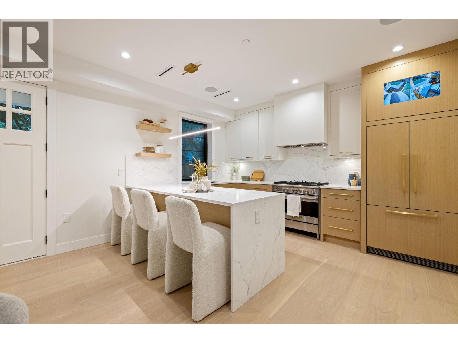 588 E 10th Avenue, Vancouver, British Columbia V5T 2A4 - Photo 13 - R3155499
