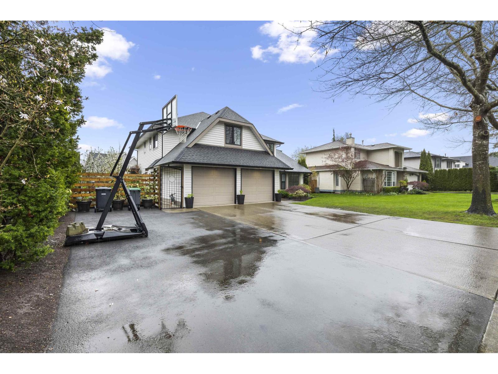 4501 Benz Crescent, Langley, British Columbia  V2Z 1L5 - Photo 3 - R3155136