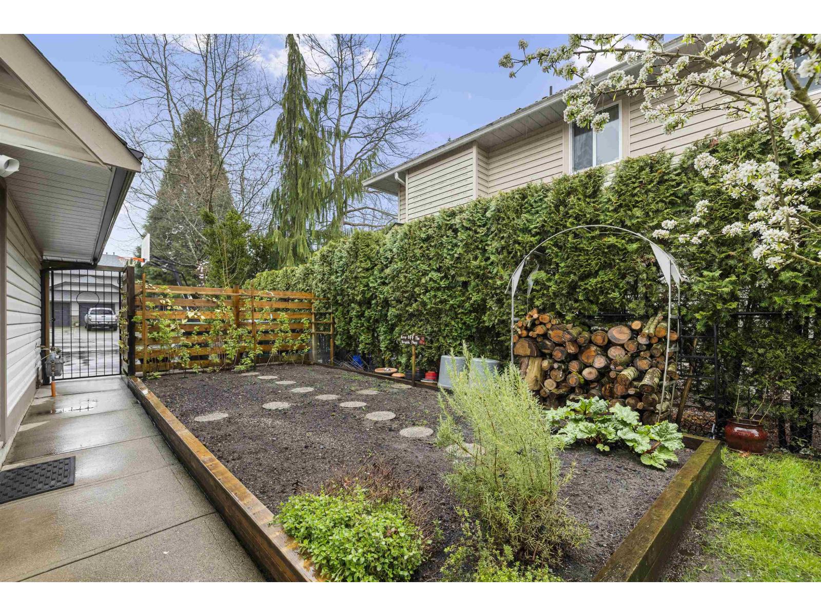 4501 Benz Crescent, Langley, British Columbia  V2Z 1L5 - Photo 4 - R3155136