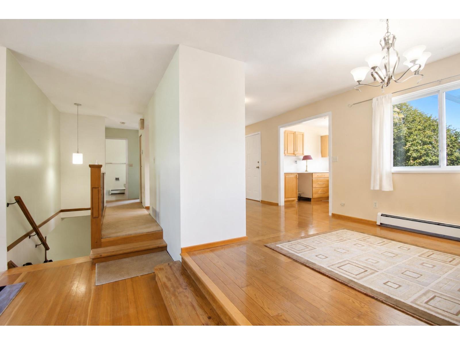 5903 184 Street, Surrey, British Columbia  V3S 4N2 - Photo 7 - R3155009