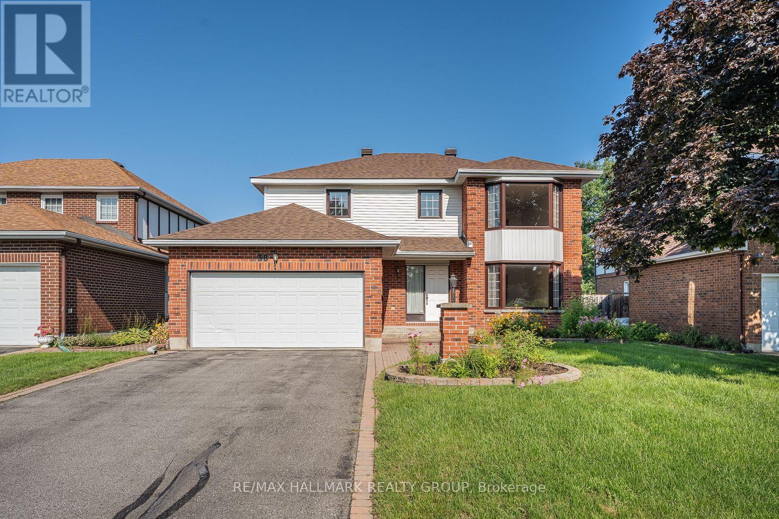 38 BATEMAN DRIVE, Ottawa, Ontario