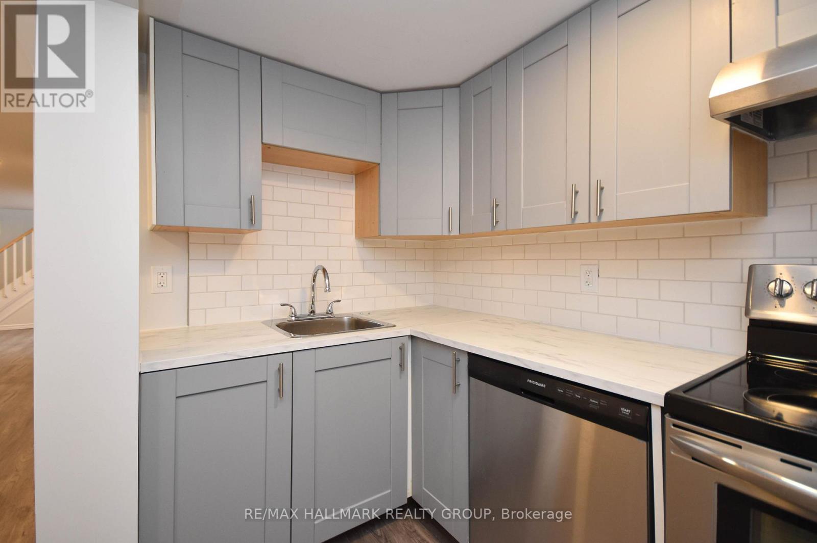 759 Adams Avenue, Ottawa, Ontario  K1G 2Y1 - Photo 12 - X13672382