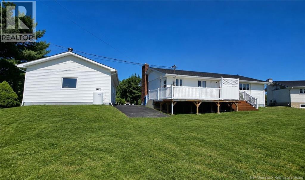 866 L.a. Losier, Tracadie, New Brunswick  E1X 1B9 - Photo 3 - NB145777