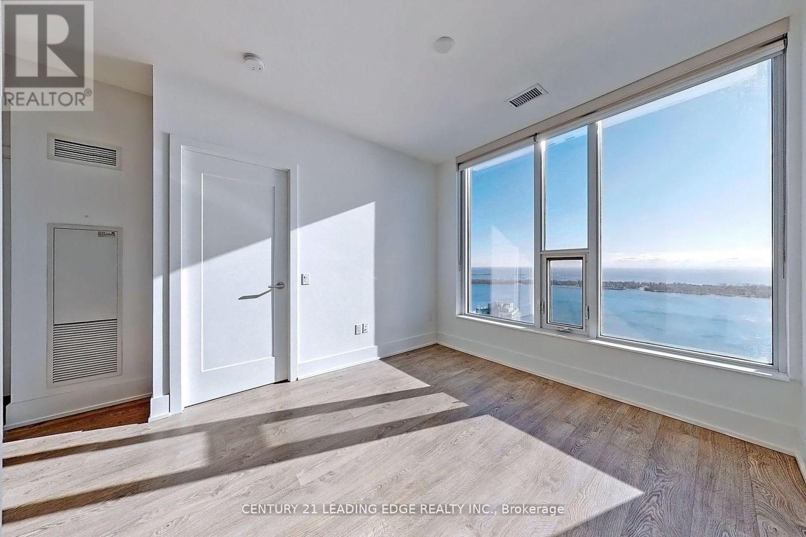 5008 - 10 York Street, Toronto, Ontario  M5J 0E1 - Photo 4 - C13672172
