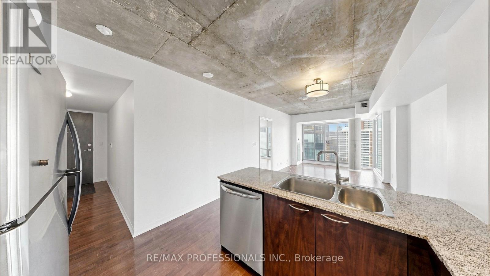 2008 - 22 Wellesley Street E, Toronto, Ontario  M4Y 1G3 - Photo 14 - C13672274