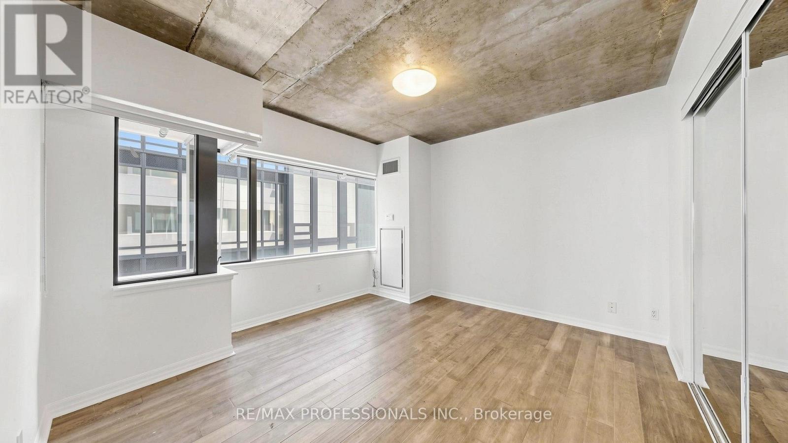 2008 - 22 Wellesley Street E, Toronto, Ontario  M4Y 1G3 - Photo 21 - C13672274
