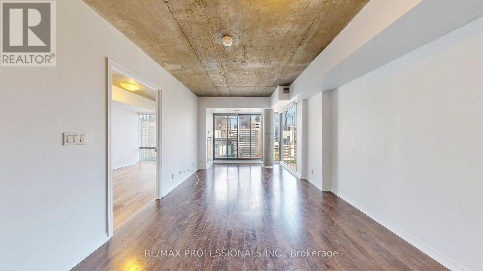 2008 - 22 Wellesley Street E, Toronto, Ontario  M4Y 1G3 - Photo 7 - C13672274