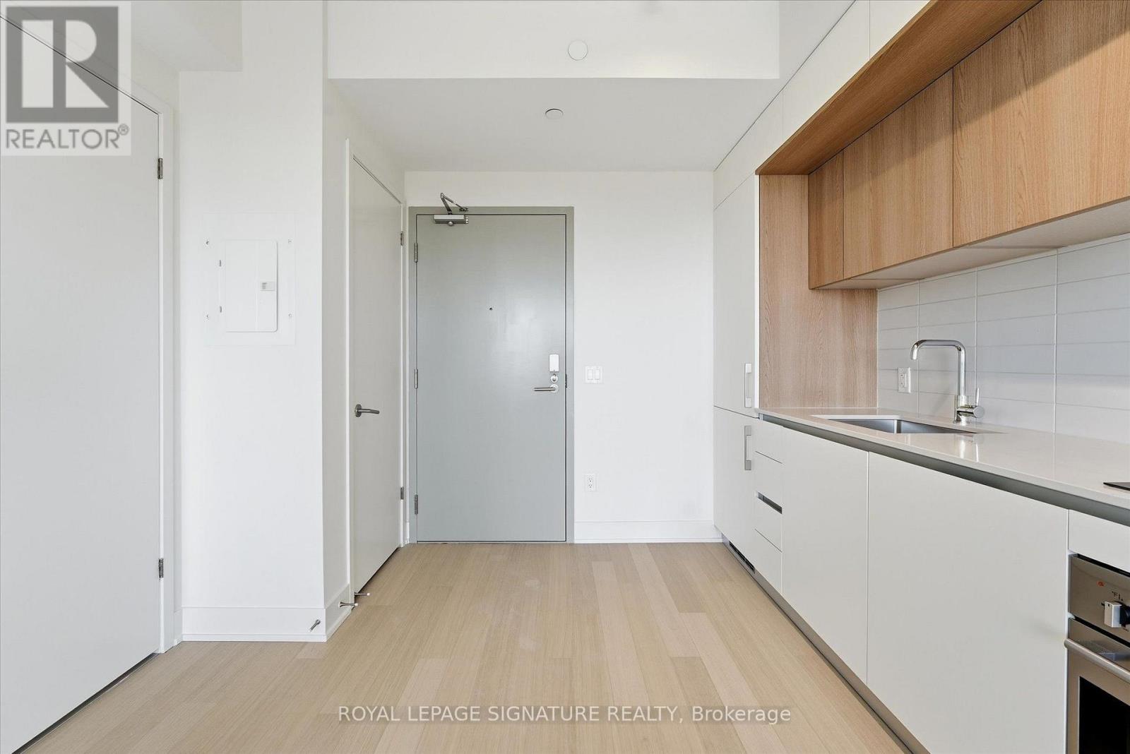 1004 - 322 Dupont Street, Toronto, Ontario  M5R 0E3 - Photo 11 - C13672302