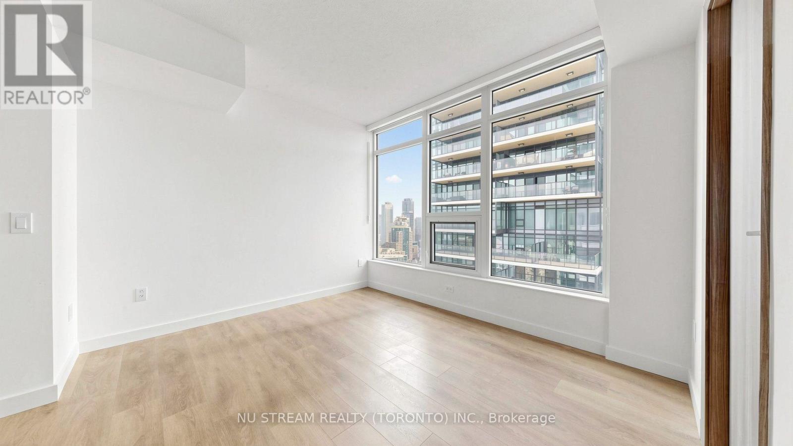 4805 - 3 Concord Cityplace Way, Toronto, Ontario M5V 0X4 - Photo 15 - C13672332