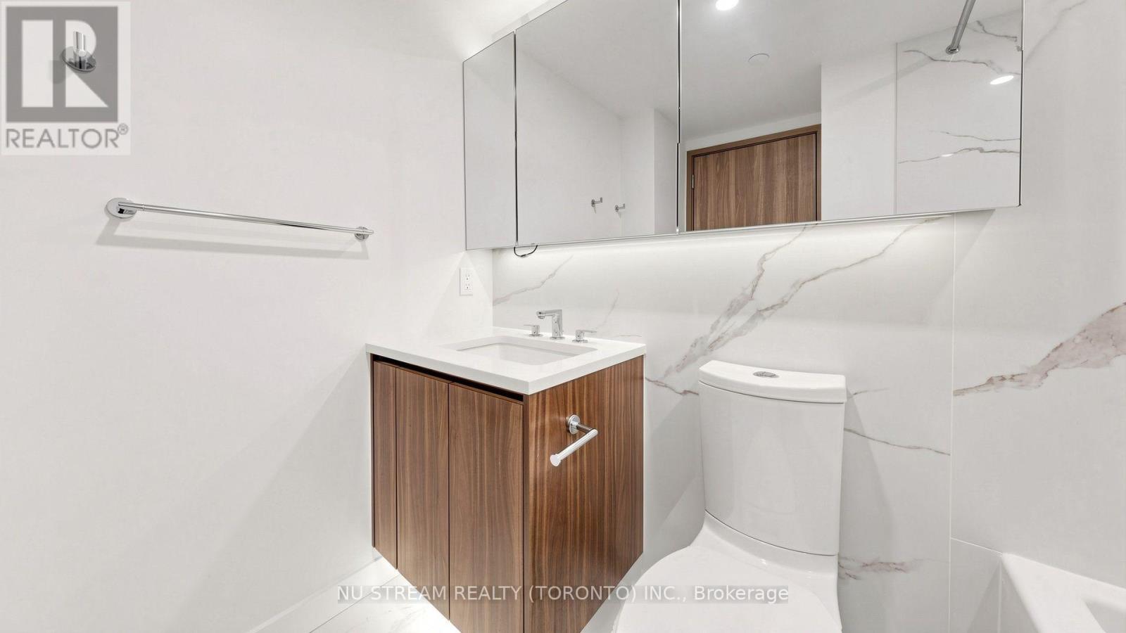 4805 - 3 Concord Cityplace Way, Toronto, Ontario M5V 0X4 - Photo 21 - C13672332