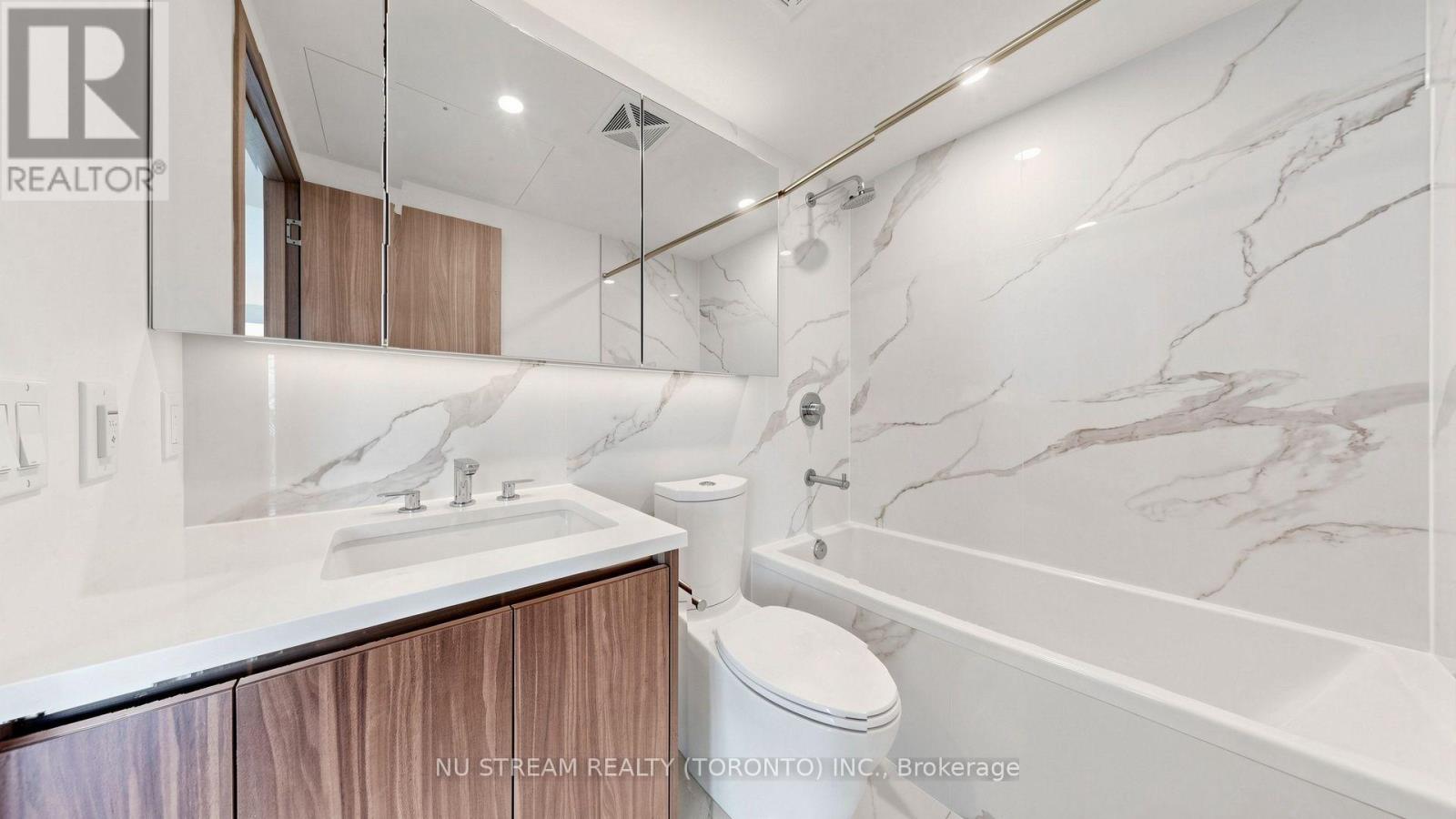 4805 - 3 Concord Cityplace Way, Toronto, Ontario M5V 0X4 - Photo 26 - C13672332