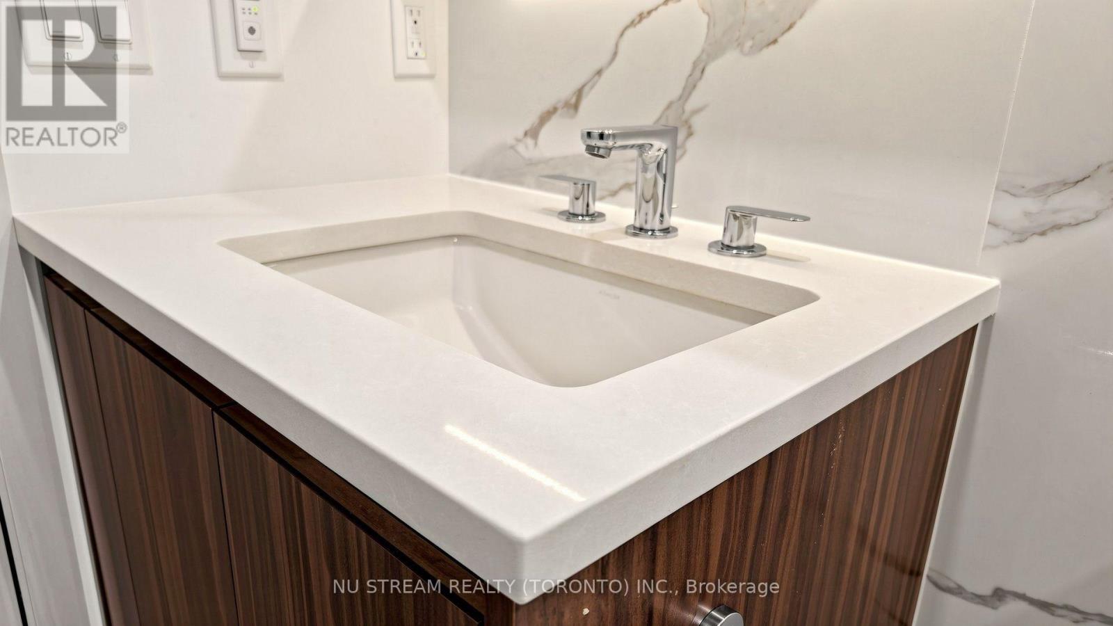 4805 - 3 Concord Cityplace Way, Toronto, Ontario M5V 0X4 - Photo 28 - C13672332