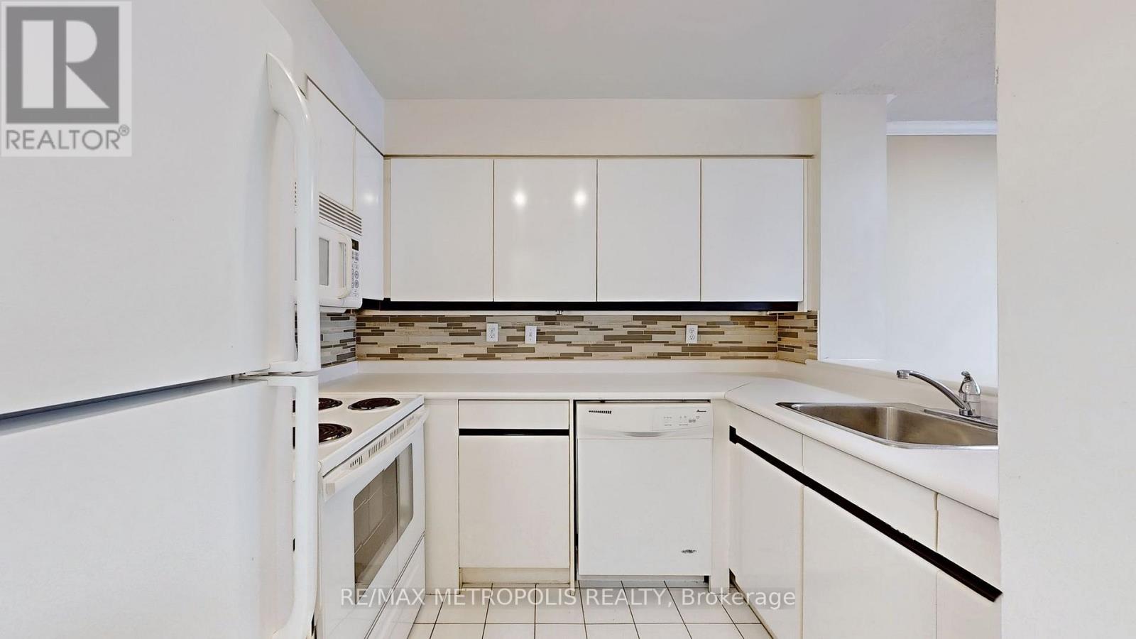 904 - 7 Carlton Street, Toronto, Ontario  M5B 2M3 - Photo 13 - C13672338