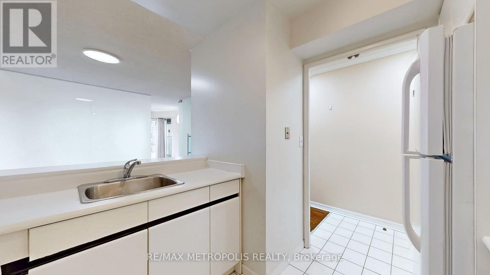 904 - 7 Carlton Street, Toronto, Ontario  M5B 2M3 - Photo 16 - C13672338