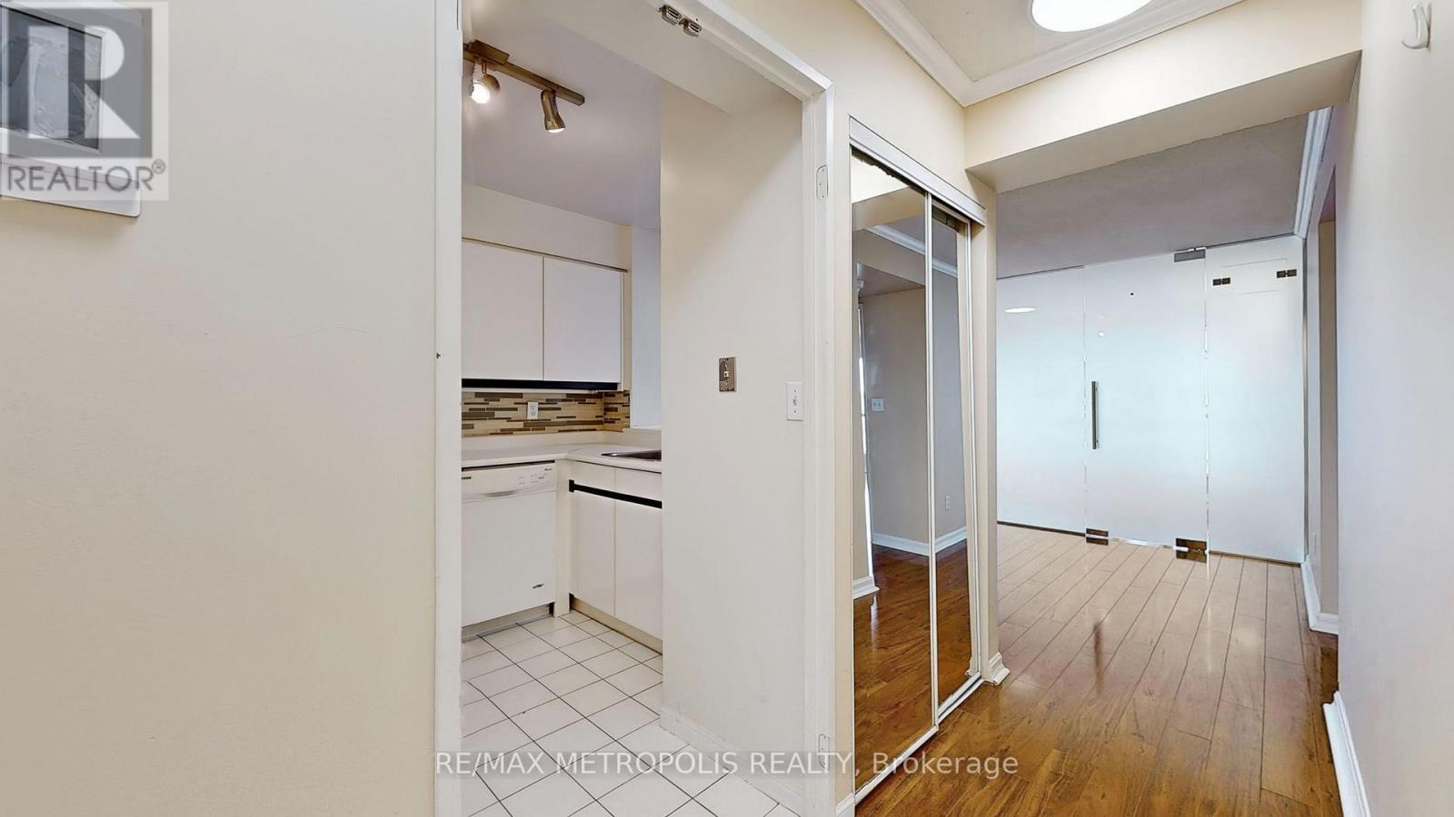 904 - 7 Carlton Street, Toronto, Ontario  M5B 2M3 - Photo 27 - C13672338