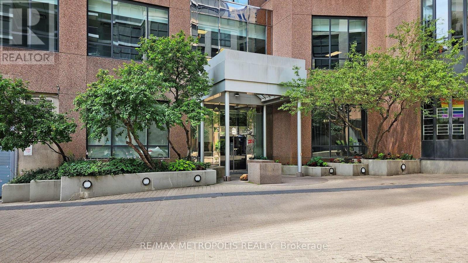 904 - 7 Carlton Street, Toronto, Ontario  M5B 2M3 - Photo 3 - C13672338