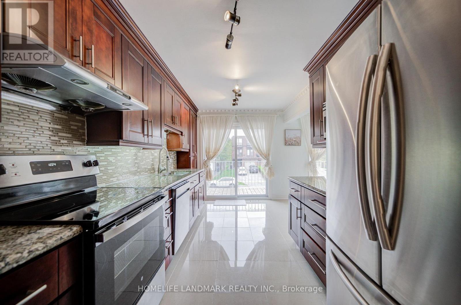 53 Chipwood Crescent, Toronto, Ontario  M2J 3X6 - Photo 12 - C13672358