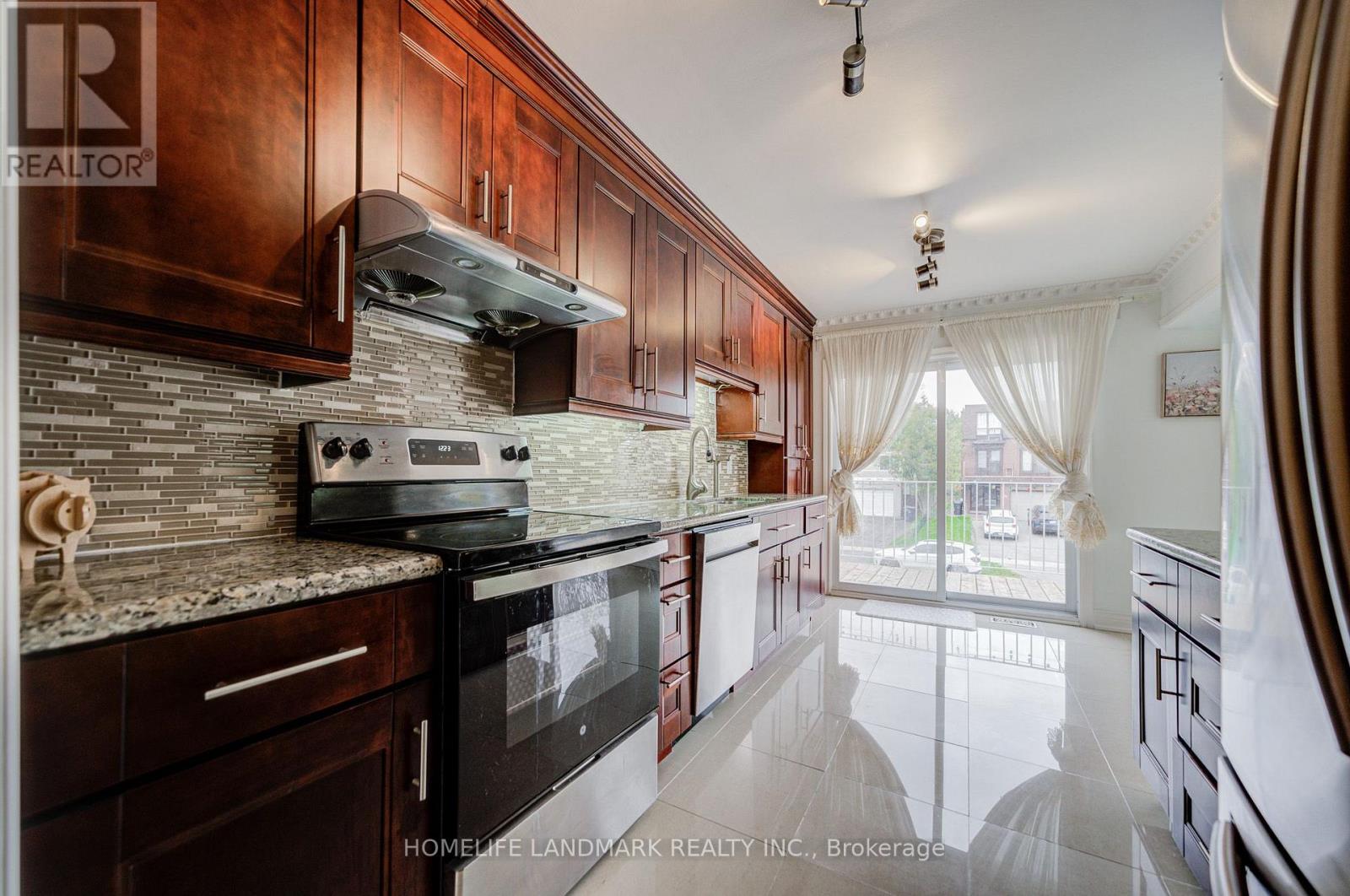 53 Chipwood Crescent, Toronto, Ontario  M2J 3X6 - Photo 13 - C13672358