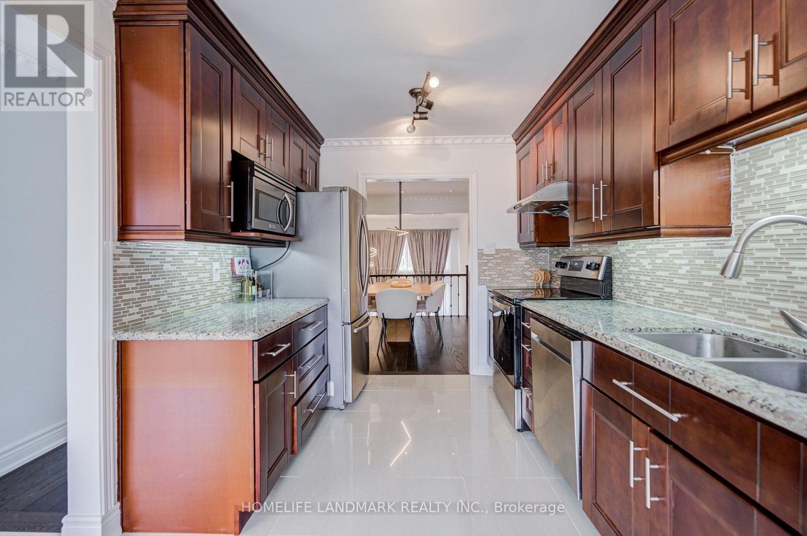 53 Chipwood Crescent, Toronto, Ontario  M2J 3X6 - Photo 14 - C13672358
