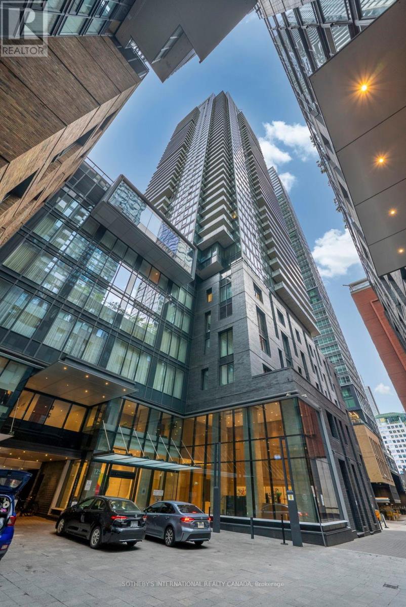 3208 - 125 Blue Jays Way, Toronto, Ontario  M5V 0N5 - Photo 2 - C13672402