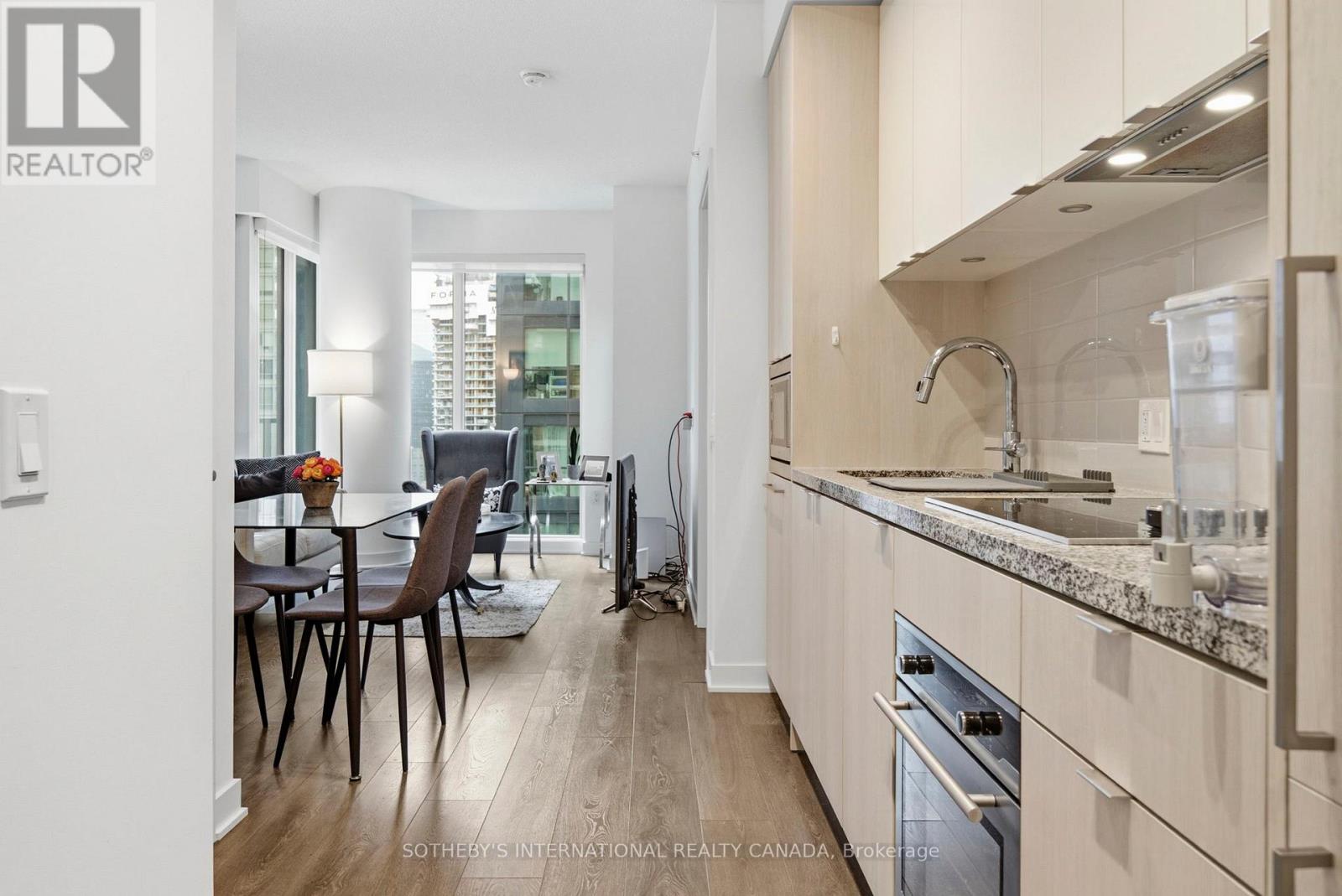 3208 - 125 Blue Jays Way, Toronto, Ontario  M5V 0N5 - Photo 7 - C13672402
