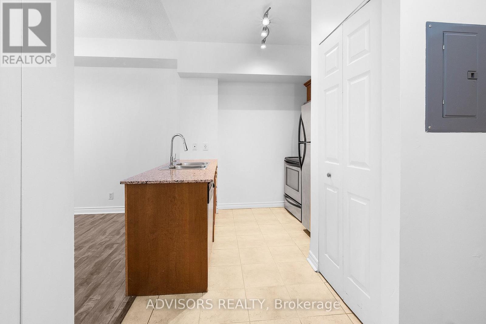 209 - 11 Christie Street, Toronto, Ontario  M6G 3B1 - Photo 4 - C13658620