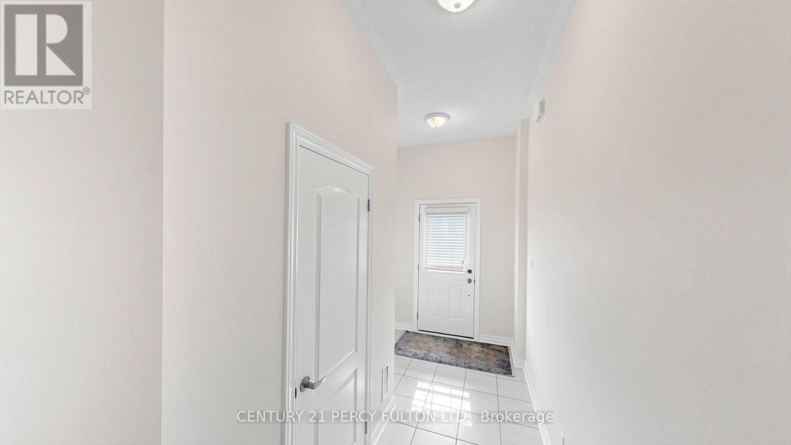 64 Ferris Square, Clarington, Ontario  L1E 0J2 - Photo 6 - E13672162