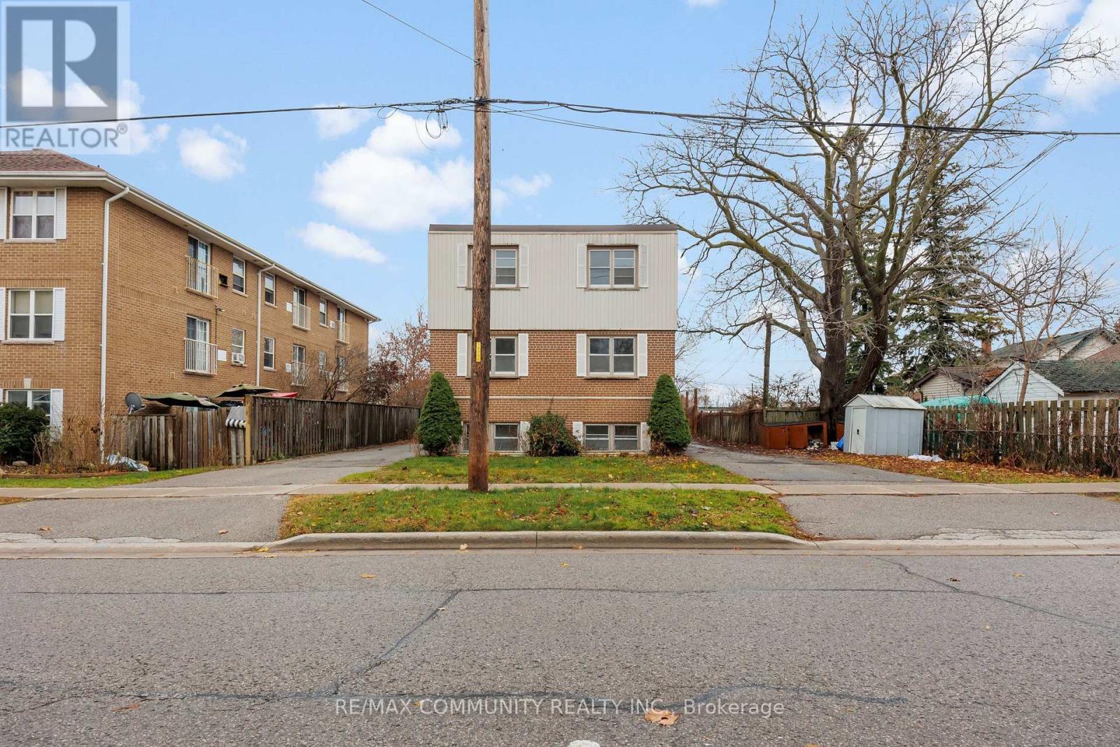 UNIT 3 - 383 BUENA VISTA AVENUE, Oshawa, Ontario